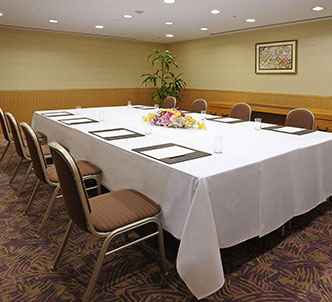 小宴会場「千載の間/更級の間」