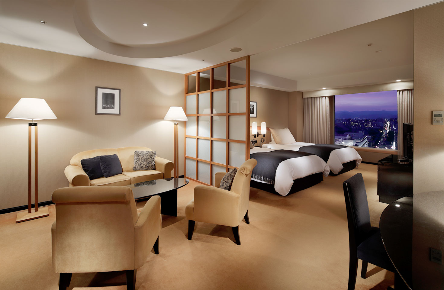 セミスイートツイン