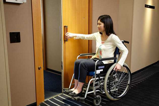 車椅子ご利用のお客様へ